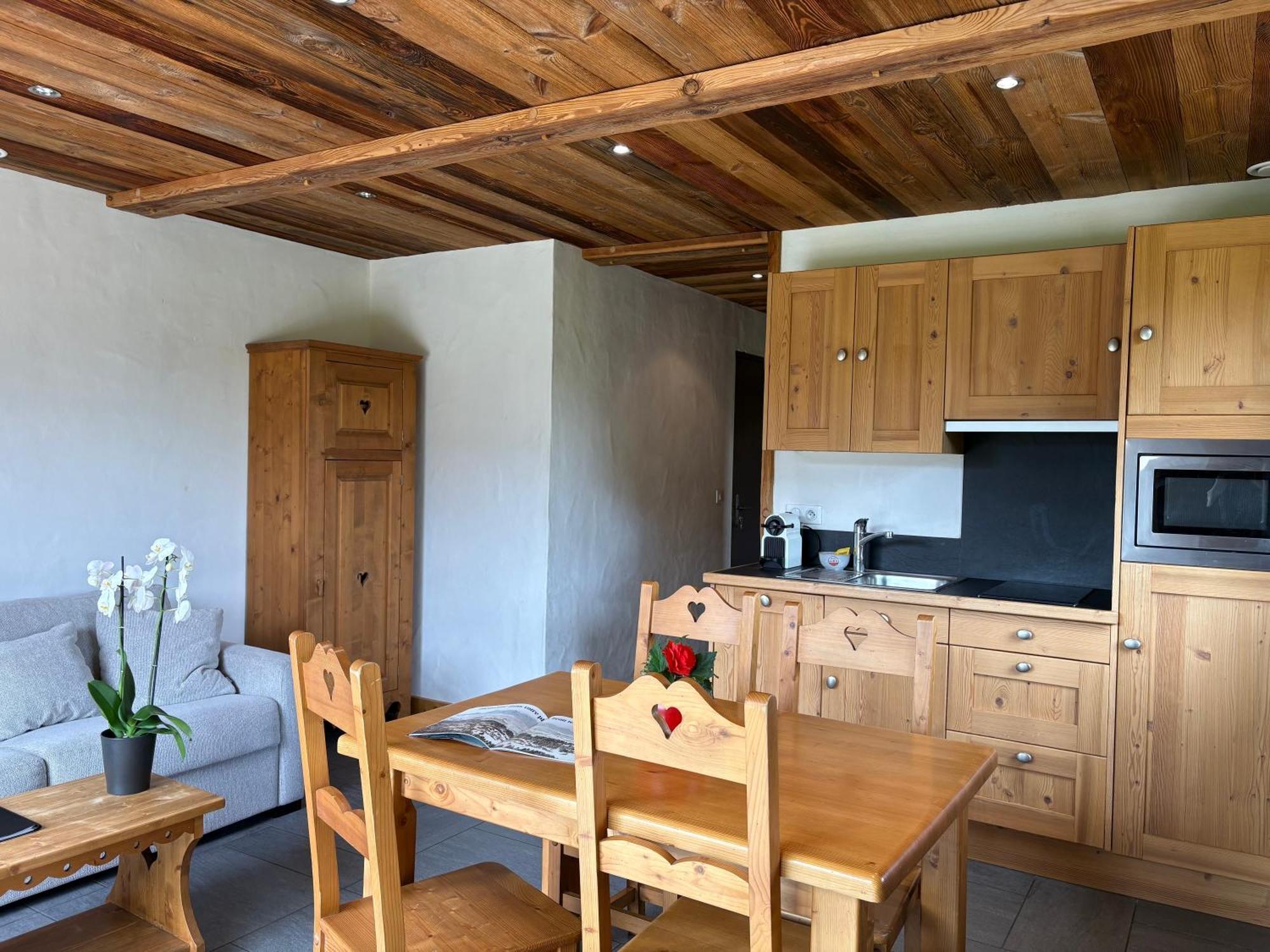 Gîte Balnéo Au Coeur des Alpes Taninges Extérieur photo